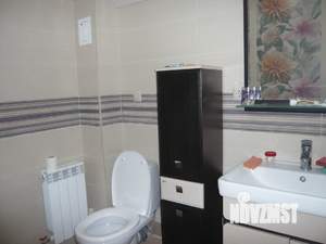 Коттедж 180м², 2-этажный, на длительный срок,