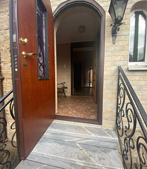 Дом 100м², 2-этажный, на длительный срок,