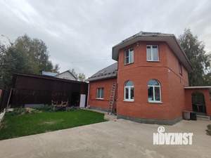 Коттедж 200м², 2-этажный, участок 8 сот.