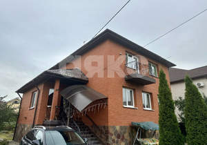 Дом 236м², 3-этажный, участок 8 сот.