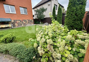 Дом 236м², 3-этажный, участок 8 сот.