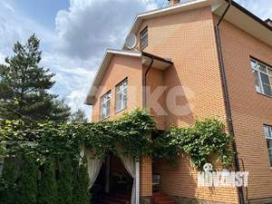 Коттедж 220м², 3-этажный, участок 4 сот.