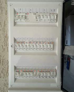 Дом 200м², 2-этажный, участок 6 сот.