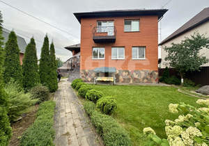 Дом 236м², 3-этажный, участок 8 сот.