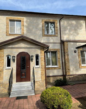 Дом 100м², 2-этажный, участок 4 сот.