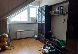 Дом 200м², 3-этажный, участок 1 сот.