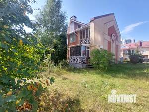 Таунхаус 200м², 3-этажный, на длительный срок, 