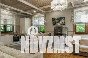 Дом 350м², 3-этажный, посуточно, 