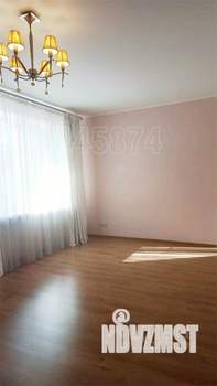 Таунхаус 260м², 3-этажный, на длительный срок, 