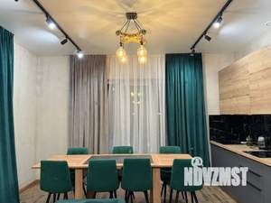 Дом 180м&sup2;, 2-этажный, посуточно, 