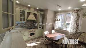 Дом 180м², 2-этажный, участок 11 сот.  