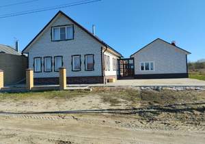 Дом 200м², 2-этажный, участок 50 сот.  