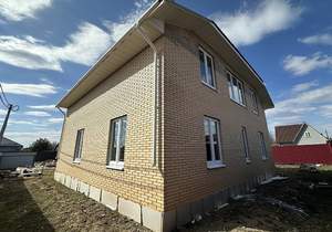 Дом 200м², 2-этажный, участок 7 сот.  