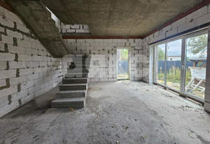 Дом 180м&sup2;, 2-этажный, участок 6 сот.  