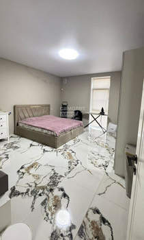 Дом 280м&sup2;, 2-этажный, участок 6 сот.  