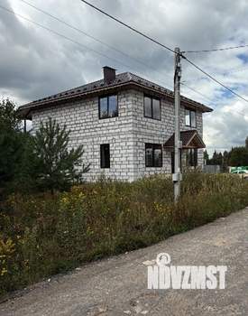 Дом 220м², 2-этажный, участок 6 сот.  