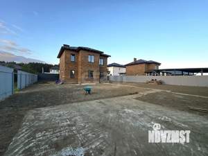 Дом 140м², 2-этажный, участок 8 сот.  