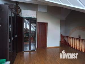 Таунхаус 200м², 3-этажный, участок 1 сот.  