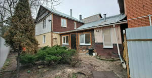 Дом 130м&sup2;, 2-этажный, участок 4 сот.  