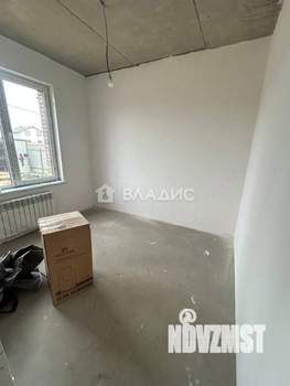 Дом 200м&sup2;, 2-этажный, участок 6 сот.  