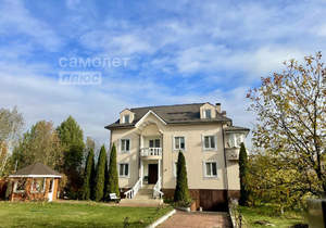 Дом 550м&sup2;, 3-этажный, участок 15 сот.  