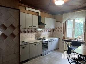 Дом 200м², 2-этажный, участок 6 сот.  