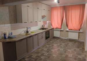 Дом 200м², 2-этажный, участок 50 сот.  