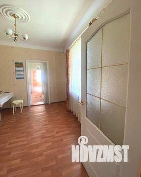 Дом 70м², 2-этажный, участок 7 сот.  