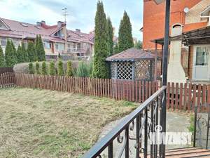 Таунхаус 240м², 3-этажный, участок 1 сот.  