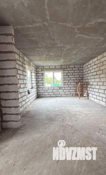 Дом 220м&sup2;, 2-этажный, участок 6 сот.  