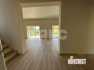 Дом 184м², 2-этажный, участок 6 сот.  