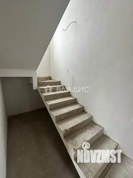 Дом 200м&sup2;, 2-этажный, участок 6 сот.  