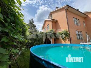 Коттедж 220м&sup2;, 3-этажный, участок 4 сот.  