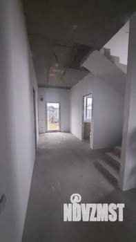 Дом 189м², 2-этажный, участок 6 сот.  