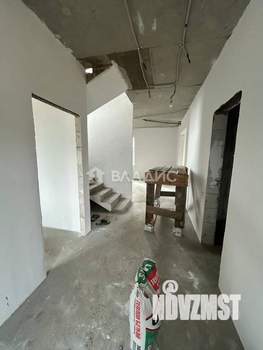 Дом 200м&sup2;, 2-этажный, участок 6 сот.  