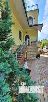 Коттедж 500м², 3-этажный, участок 13 сот.  