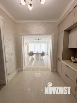 Дом 187м², 2-этажный, участок 6 сот.  