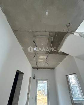 Дом 200м², 2-этажный, участок 6 сот.  