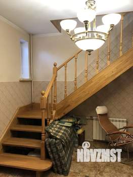 Дом 100м², 2-этажный, участок 4 сот.  