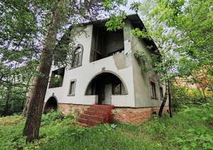 Дом 274м&sup2;, 3-этажный, участок 8 сот.  