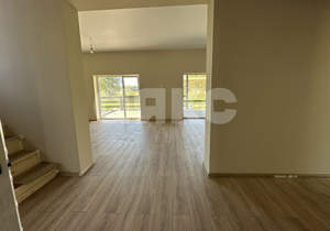 Дом 184м², 2-этажный, участок 6 сот.  