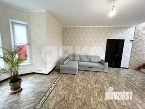 Коттедж 186м², 2-этажный, участок 10 сот.  