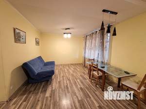 Таунхаус 240м², 3-этажный, участок 1 сот.  