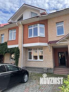 Таунхаус 200м², 3-этажный, участок 1 сот.  