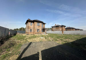 Дом 140м², 2-этажный, участок 7 сот.  