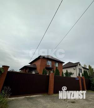 Дом 236м², 3-этажный, участок 8 сот.  