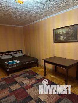 1-к квартира, посуточно, 37м2, 1/17 этаж