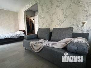 1-к квартира, посуточно, 35м2, 4/5 этаж