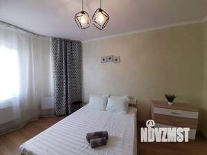 1-к квартира, посуточно, 36м2, 1/1 этаж