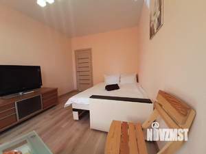 1-к квартира, посуточно, 38м2, 1/1 этаж